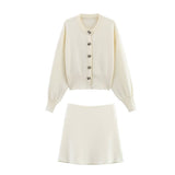 Women's Clothing 2025 Spring New Flower Button Decoration Knitted Shirt Skirt