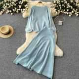 Windy Woman Languid Languid Breeze With Long-Sleeved Knitted Shirt + High Waist Swing Sweater Half-Dress