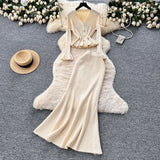 Thousand Gold Wind Senior Feeling Sister Suit Female Autumn Horn Sleeve Knitted Blouse + High-Waisted Fish Tail Half-Body