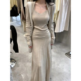 The Autumn Of 2025, The New Women's Long-Sleeved Knitted Cardigan Is Hoisted With A High-Rise Half-Body
