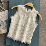 Blouses Women O-Neck Sleeveless Hollow Out Lace Shirt 2023 Summer Blusas Mujer Fashion Back Zipper Slim Temperament
