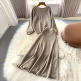Windy Woman Languid Languid Breeze With Long-Sleeved Knitted Shirt + High Waist Swing Sweater Half-Dress