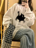 Black Cat Print Pullover Oversized Sweatshirt-Outfit