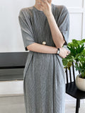 Women Green Pleated Long Big Size Dress New Round Neck Short Sleeve Loose Fit Fashion Tide Spring Summer 2023