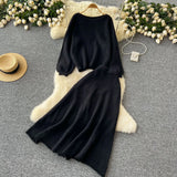 Windy Woman Languid Languid Breeze With Long-Sleeved Knitted Shirt + High Waist Swing Sweater Half-Dress