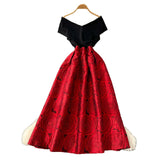 Dress Women 2025 New Dress High-End Word Shoulder To Receive Waisted Thigh Swing Pony Pony