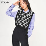 Women Knit Vest 2022 Autumn Sleeveless O Neck Loose Knitwear Black White Wavy Stripes Casual Streetwear Fashion